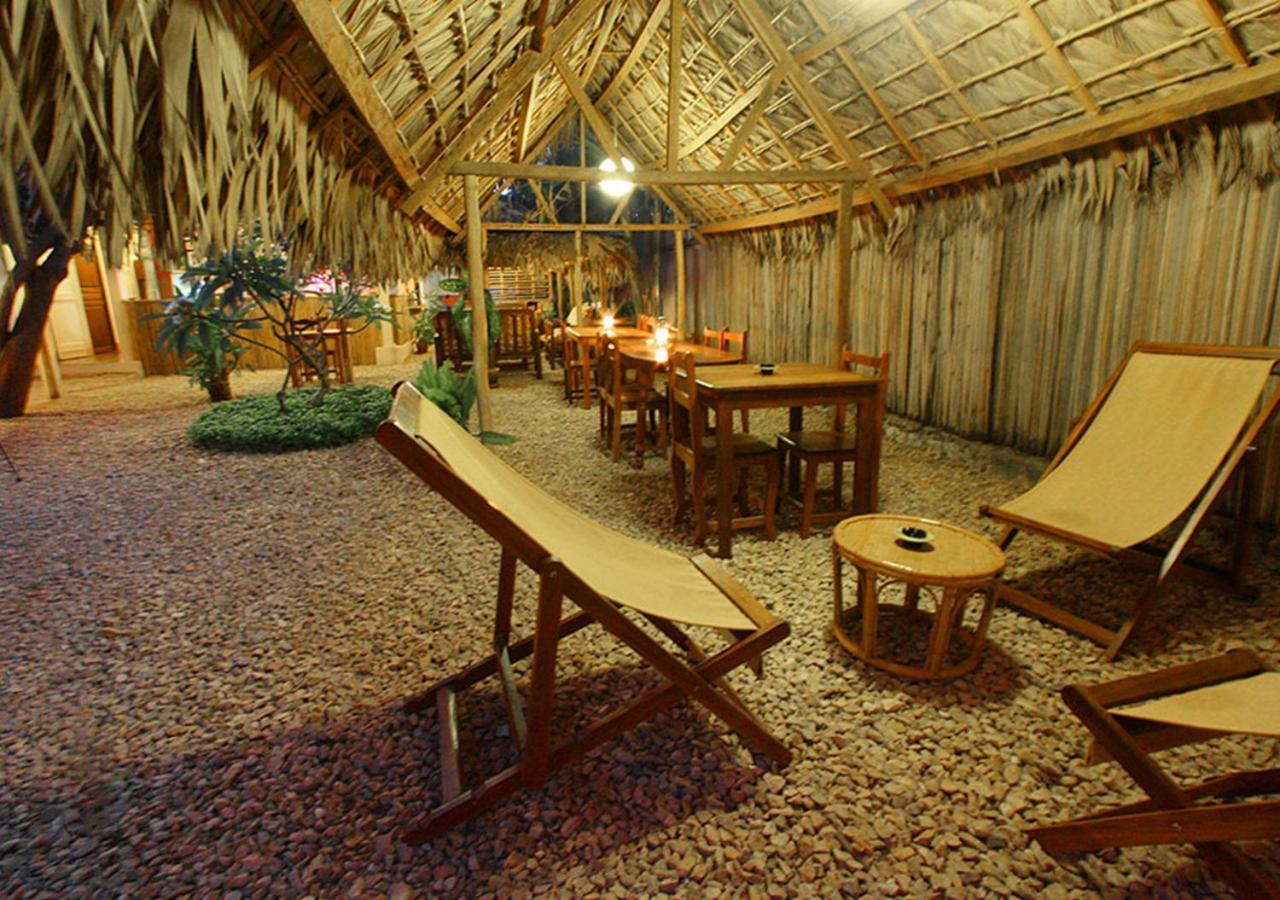 Hotel Le Petit Paradis Antsiranana Bagian luar foto